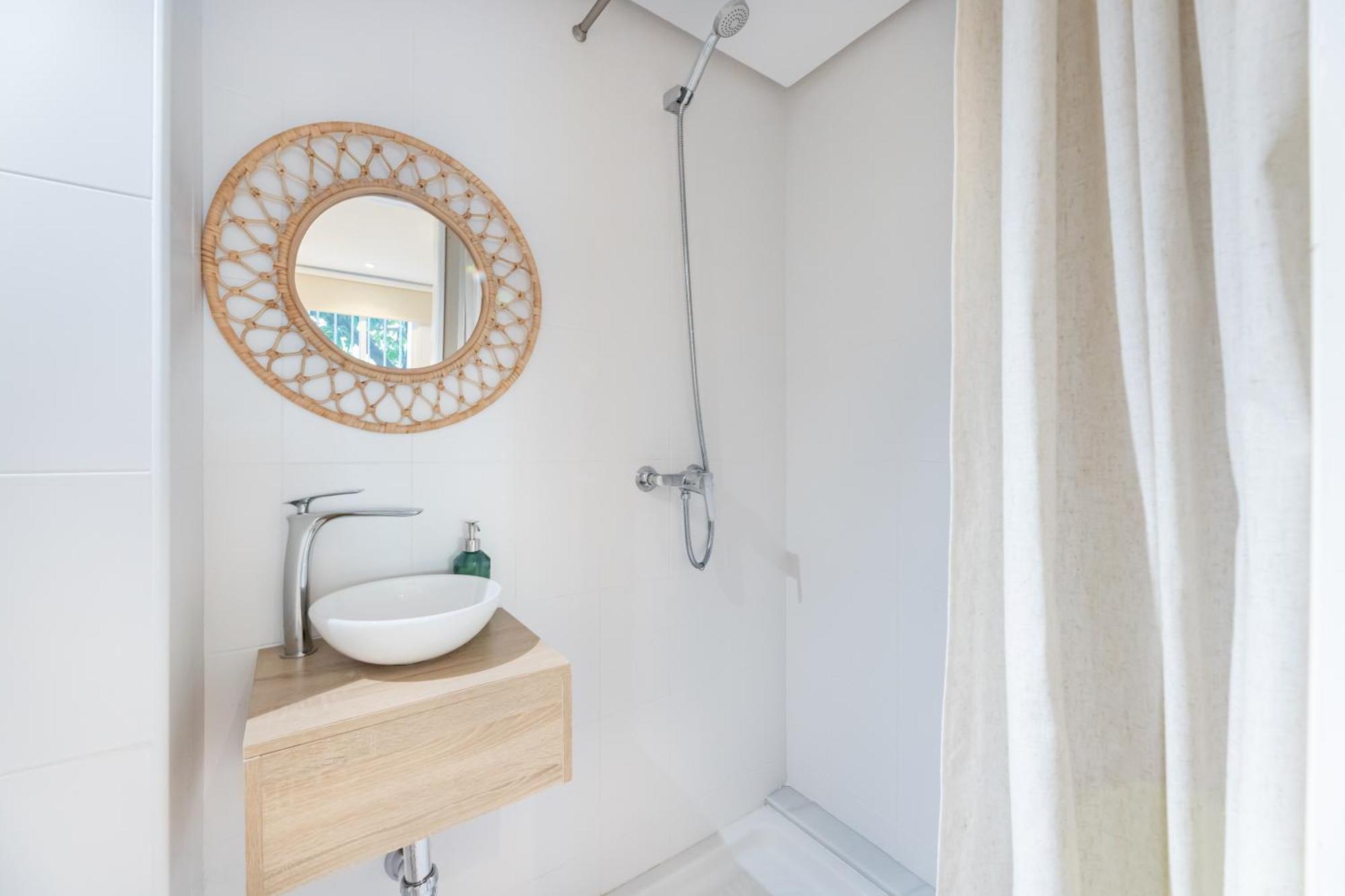 Apartment Sea Breeze House By Kura Homes *