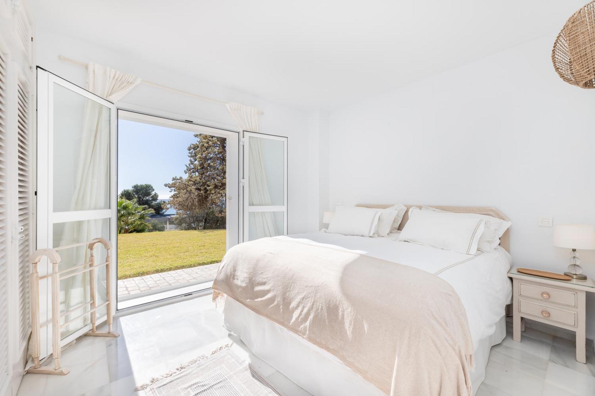 Sea Breeze House By Kura Homes Apartment Marbella